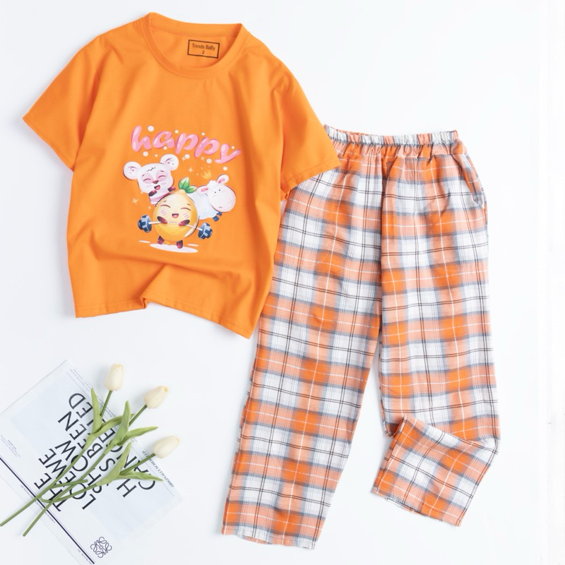 Set quần áo cotton quần ống suông kẻ caro cho bé gái siêu cute, năng động từ 25-50kg