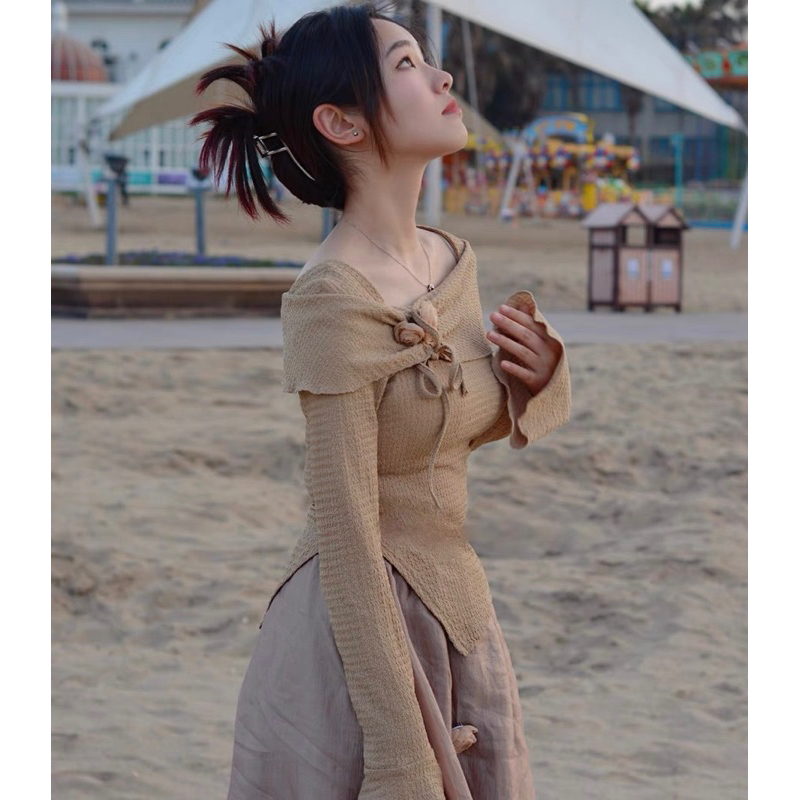 Set chân váy nữ xoè dáng dài 3 lớp mix áo thun vạt chéo dài tay cổ loe đính hoa phong cách tiểu thư sang trọng