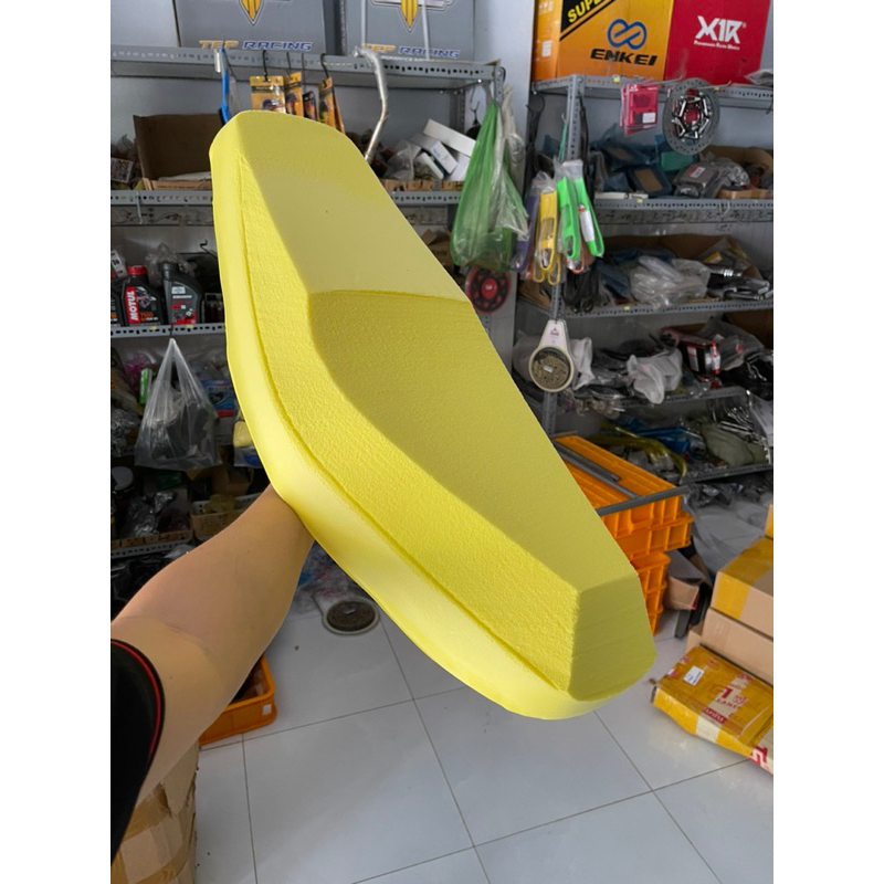 Mút yên xe máy 2 tầng _ da yên thái thêu chỉ đỏ