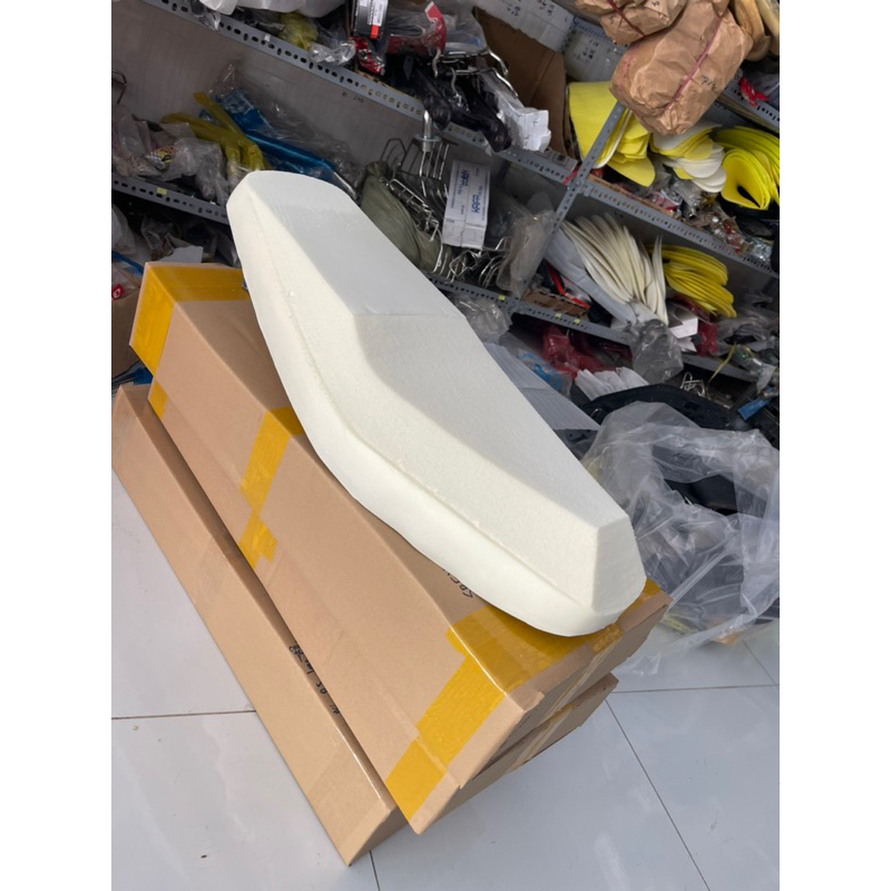 Mút yên xe máy 2 tầng _ da yên thái thêu chỉ đỏ