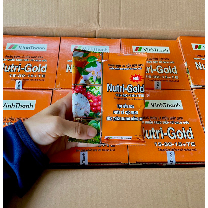 1 Gói PHÂN BÓN LÁ 𝐍𝐔𝐓𝐑𝐈-𝐆𝐎𝐋𝐃 15-30-15+𝐓𝐄 PHÂN HÓA MẦM HOA, TẠO BÚP, TẠO NỤ MAI VÀNG