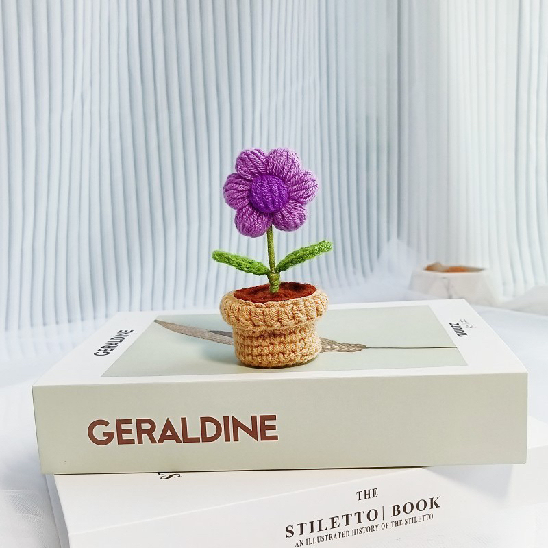 Chậu hoa len móc 6 cánh