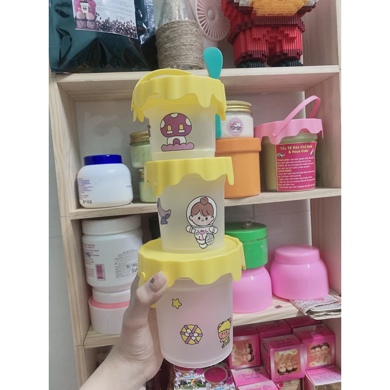 Xô nhựa quai tay xách(xô đựng kem body)