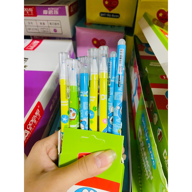 Hộp 12 bút xoá được Doremon Hy