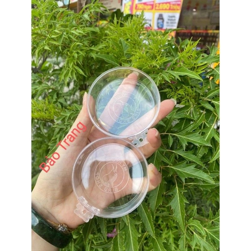 1 chiếc cóng tắm / cóng ăn màu trắng dành cho chim Hút mật, sâu, ốc mít chim....