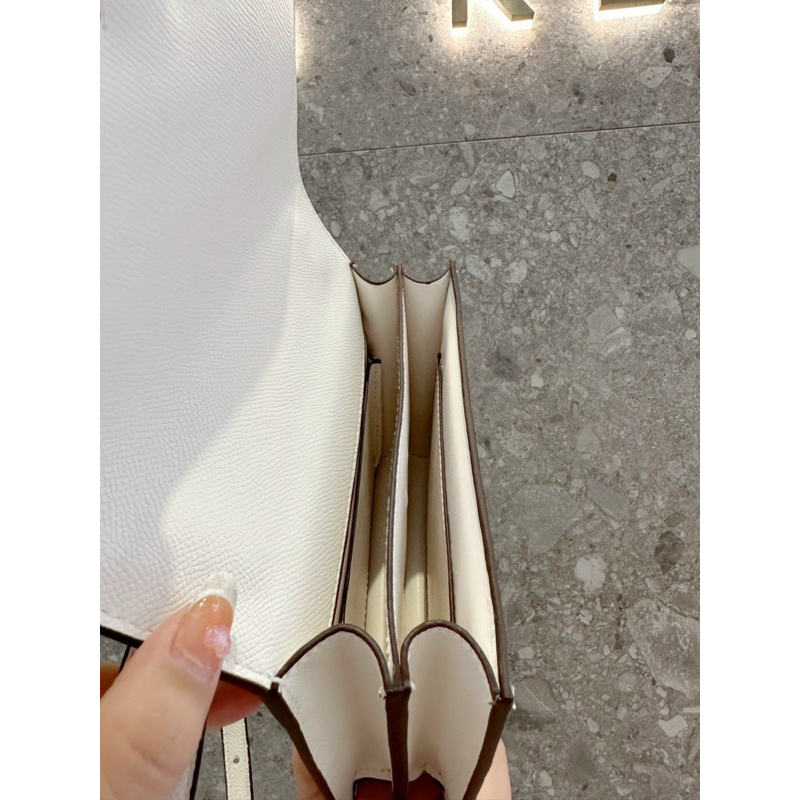 Túi khoá H size 20 da gạo-ảnh chụp thât