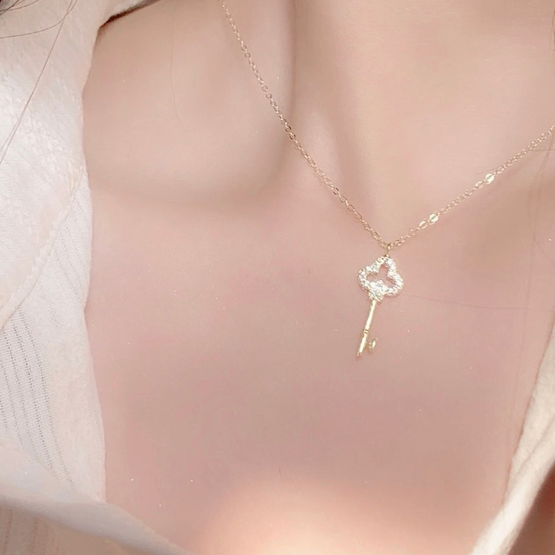 Dây Chuyền Bạc S925 Mạ Vàng Chìa Khoá Đính Đá Sang Trọng-SOFT