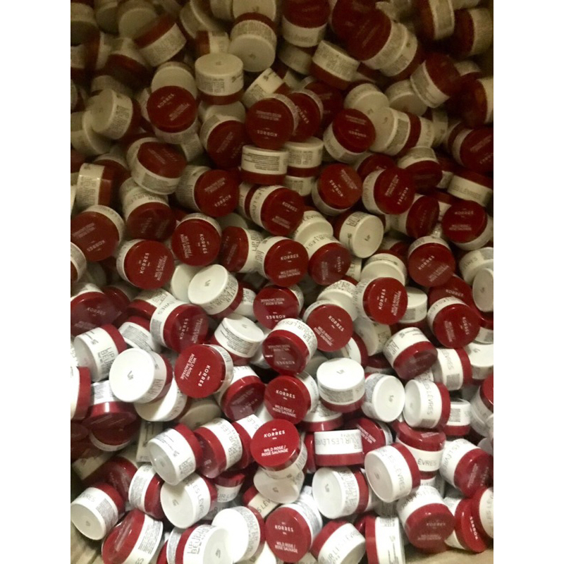 Dưỡng môi Korres có mầu 6g