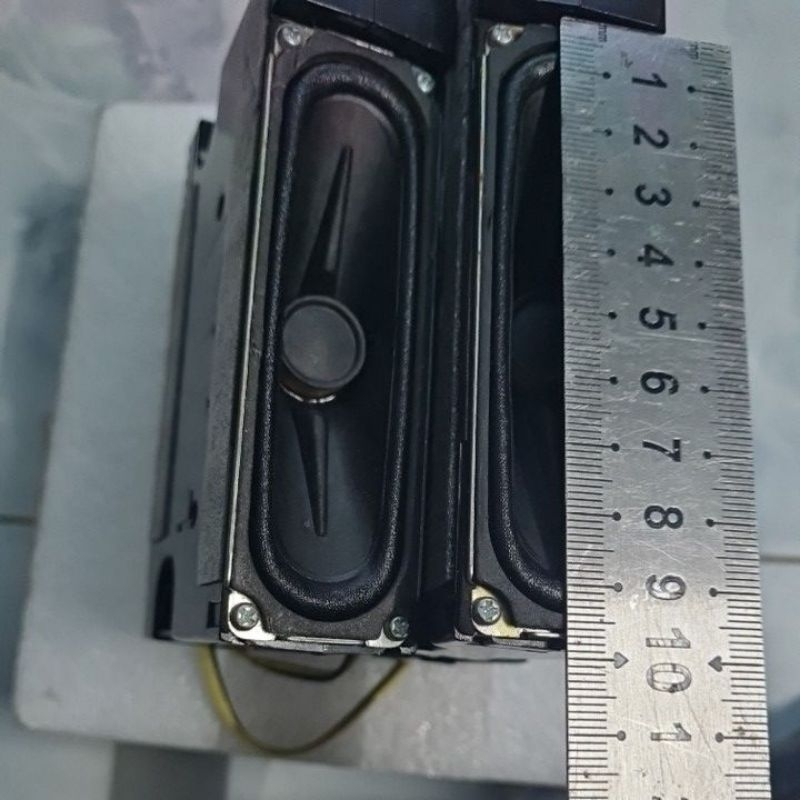 Cặp loa toàn dãi 8ohm / 10w , tháo từ tivi SAMSUNG , có sẵn hộp cộng hưởng