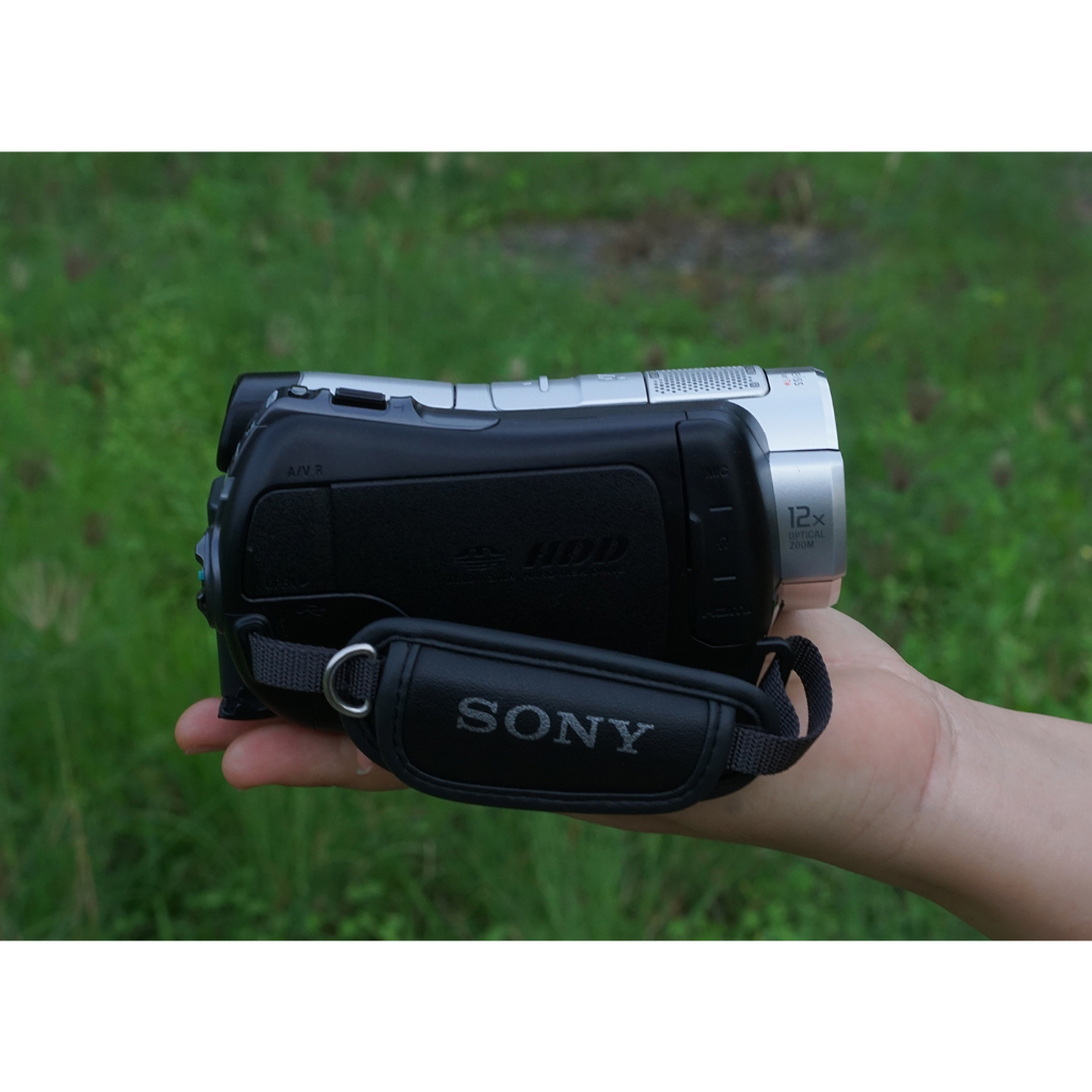 Máy quay Sony HDR-SR11