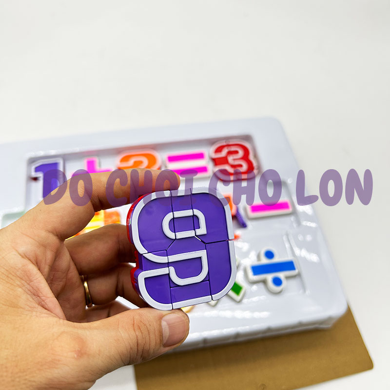 Hộp đồ chơi số học lắp ráp biến hình siêu nhân 15 con 500-21