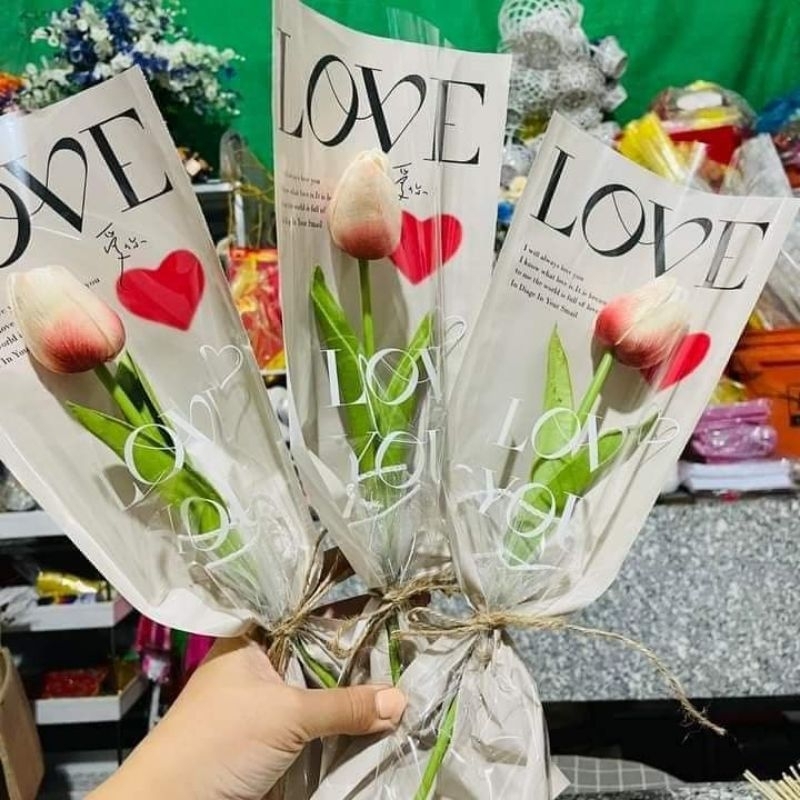 Bó hoa tuy líp 1 -7 bông kèm túi thiệp