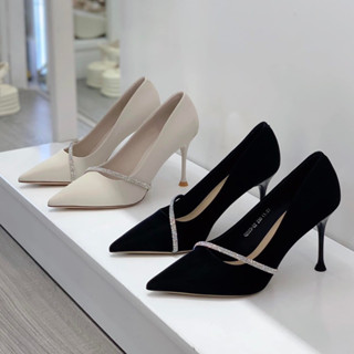 Giày cao gót mũi nhọn nữ, quai đính đá, gót nhọn 9cm, phong cách thời trang, QBEYRAL M371