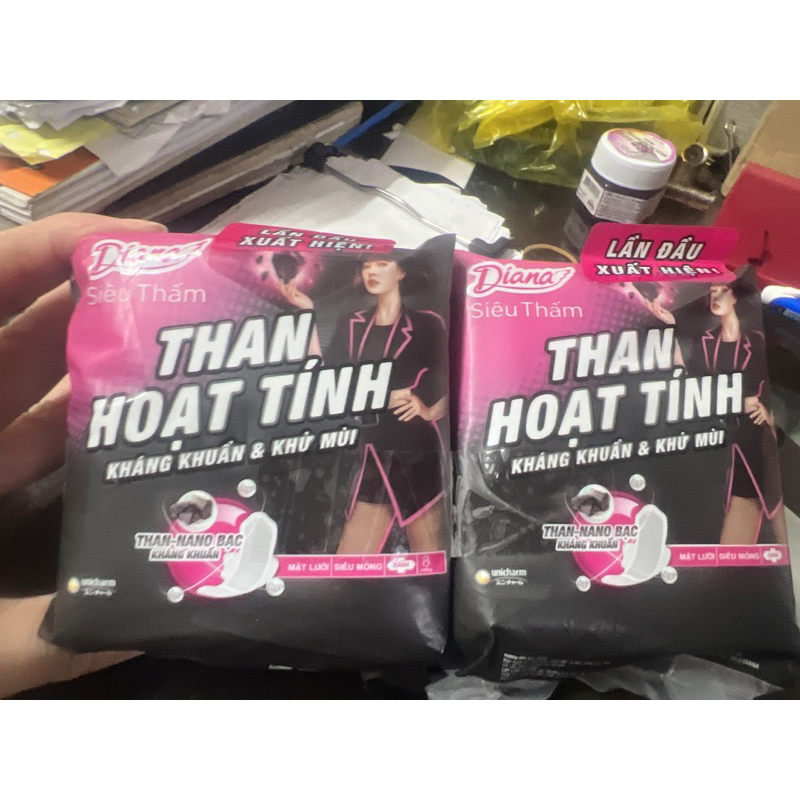 Combo 2 gói Băng vệ sinh Diana than hoạt tính siêu thấm mỏng cánh