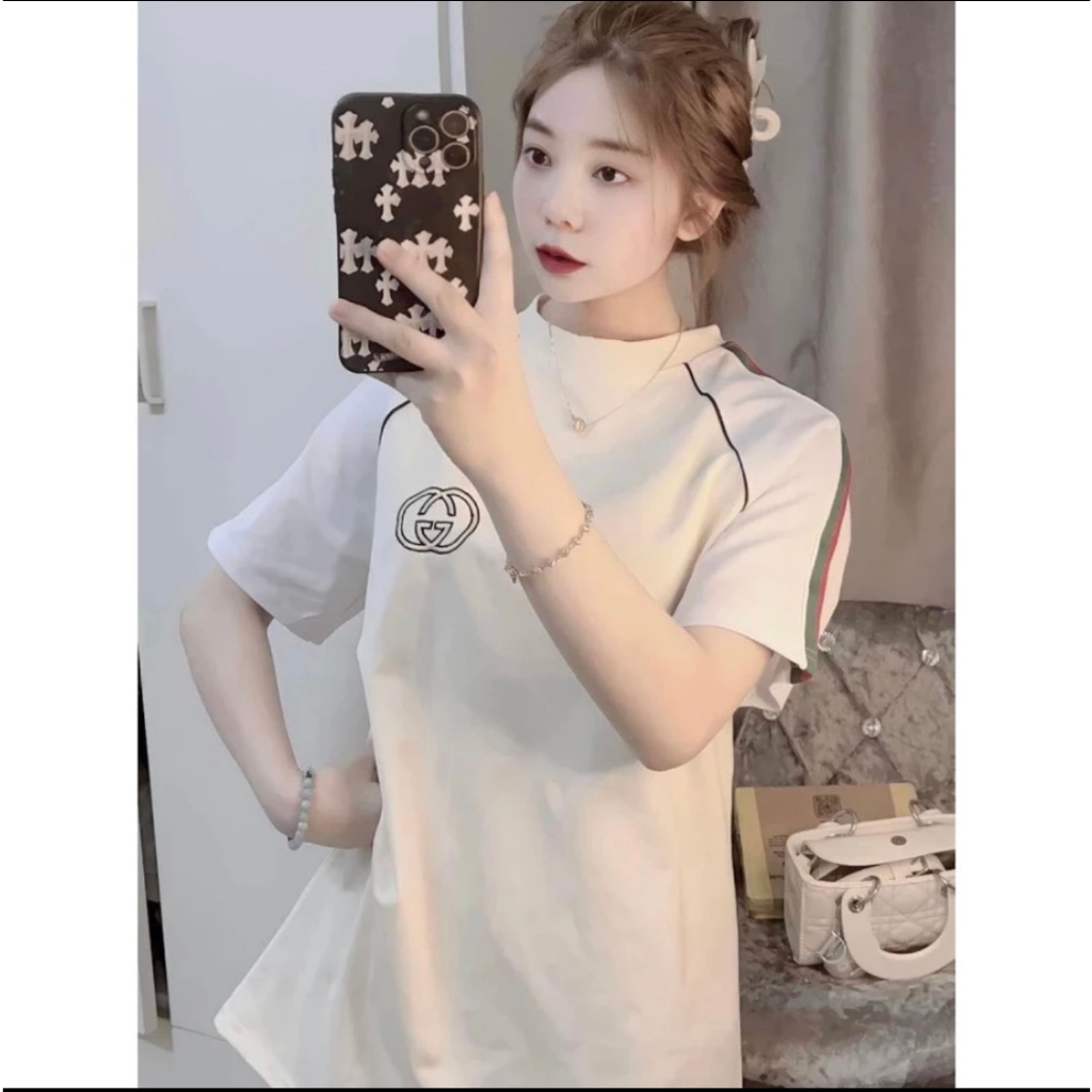 Áo Phông Gucci Thêu Logo Sọc Tay Áo Chất Cotton - Áo Thun Nam Nữ Gucci Chất Cotton Logo Thêu