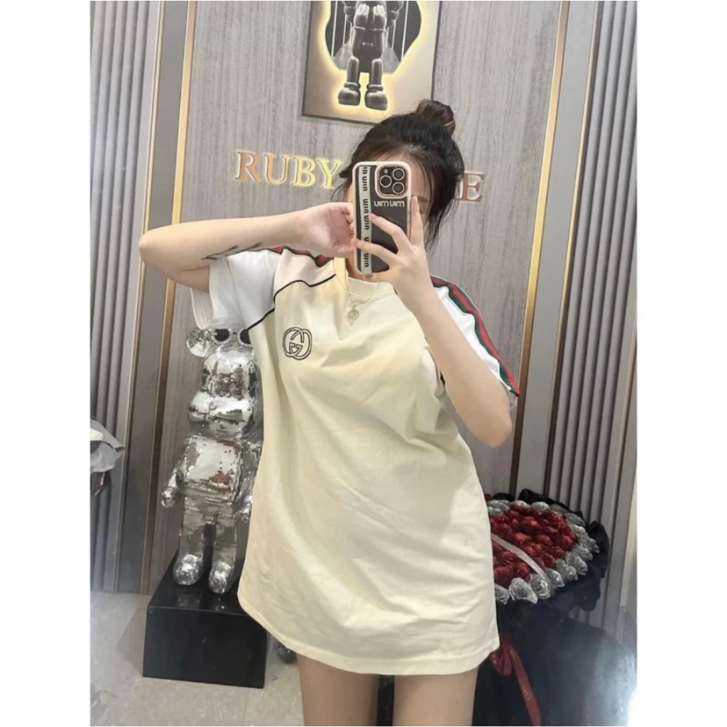 Áo Phông Gucci Thêu Logo Sọc Tay Áo Chất Cotton - Áo Thun Nam Nữ Gucci Chất Cotton Logo Thêu