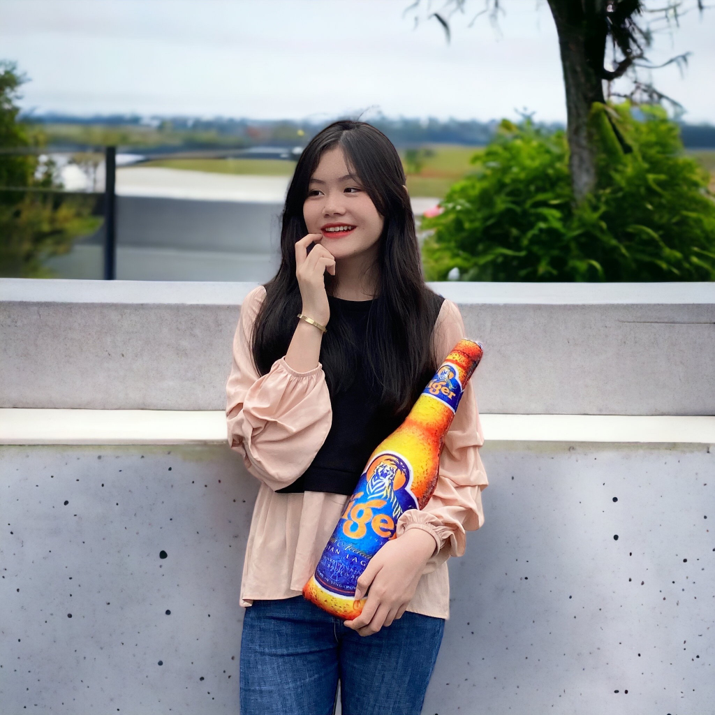 Gấu bông bia tiger hình 3D nhìn là say,chất liệu vải nhung mền mịn dễ ôm