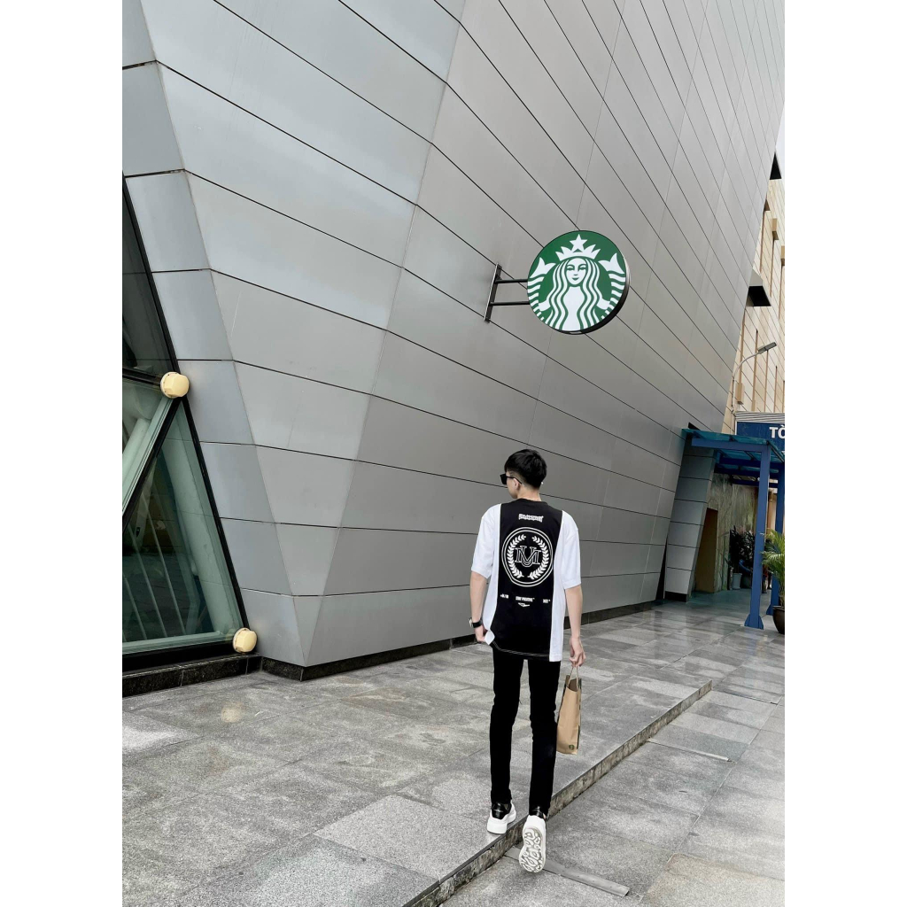 Áo Phông An Thuyên Phối Đen Trắng MU Họa Tiết Thêu Trước Ngực Sắc Nét - Áo Phông An Thuyên Hót trend 2023