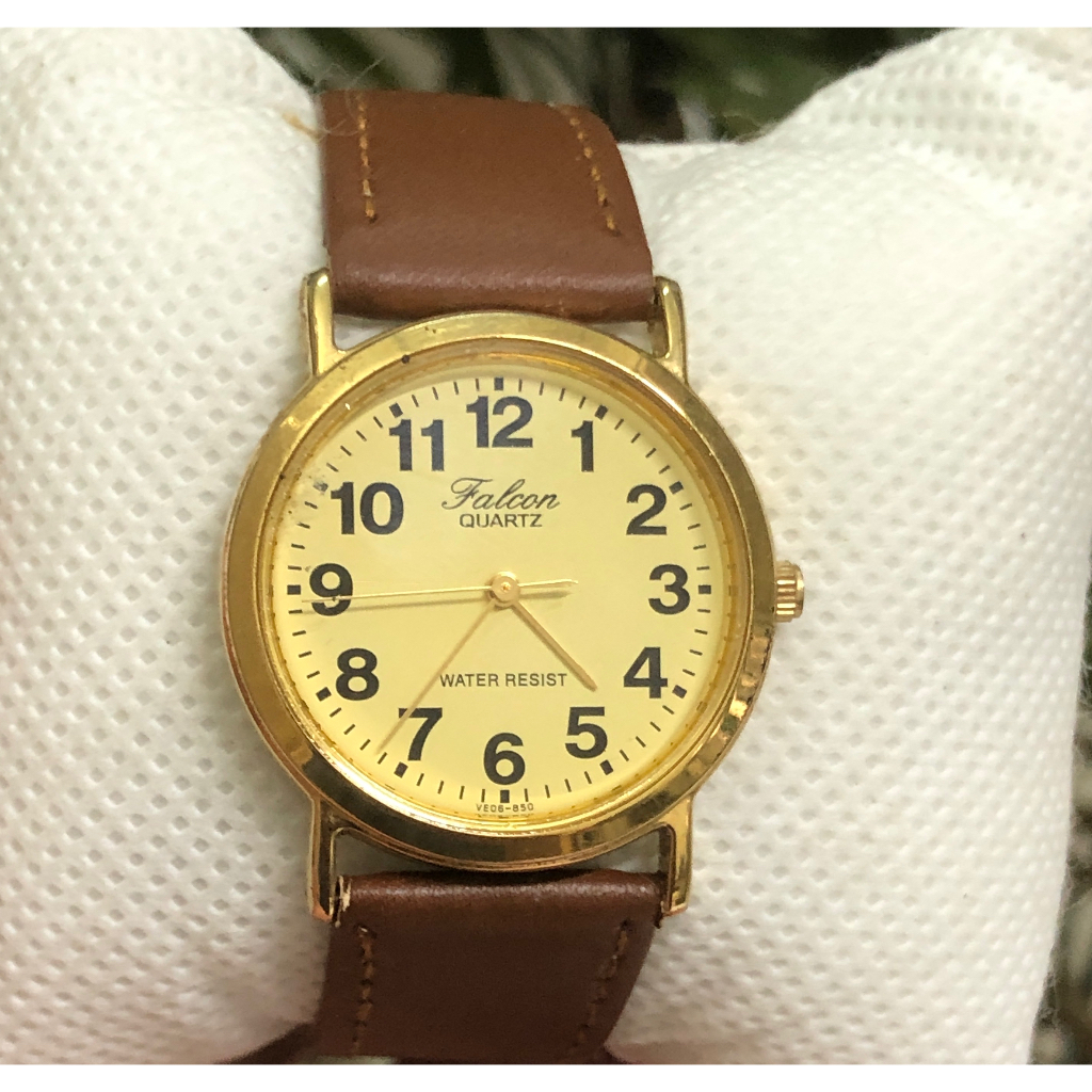 Đồng hồ nữ mặt to 30mm, hiệu Q&Q falcon, còn đẹp