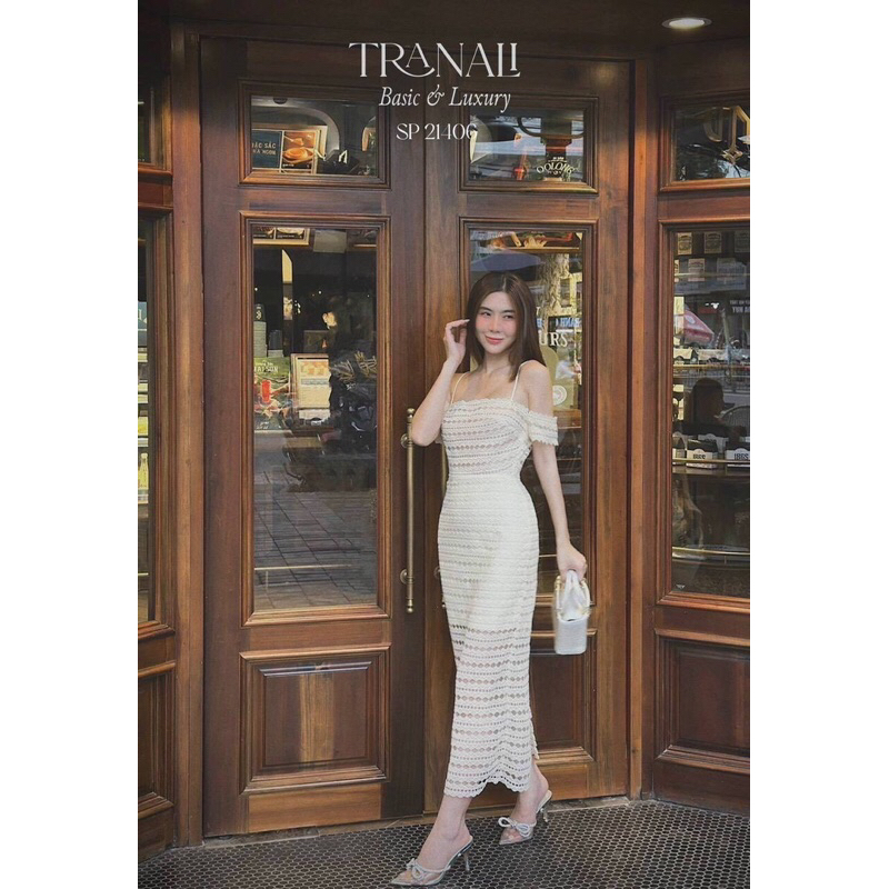 Đầm ren bẹt vai