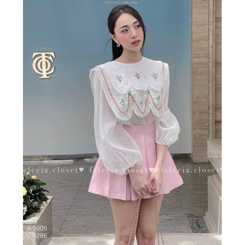 Set áo tơ cổ hoa kèm chân váy tacta hồng