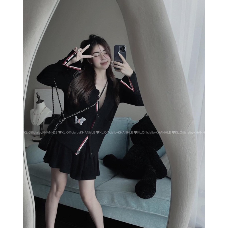 Set Bộ Len Thom Browne Thêu Chó Phối Chân Váy Xếp Ly H2s • Melanie Boutique
