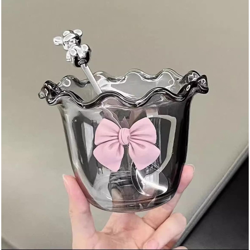 Cốc - Bát Thuỷ Tinh Viền Sóng Kèm Nơ và Thìa Gấu Siêu Xinh