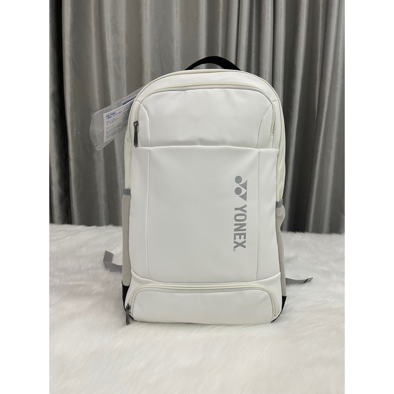 Balo yonex có chụp cán đi kèm