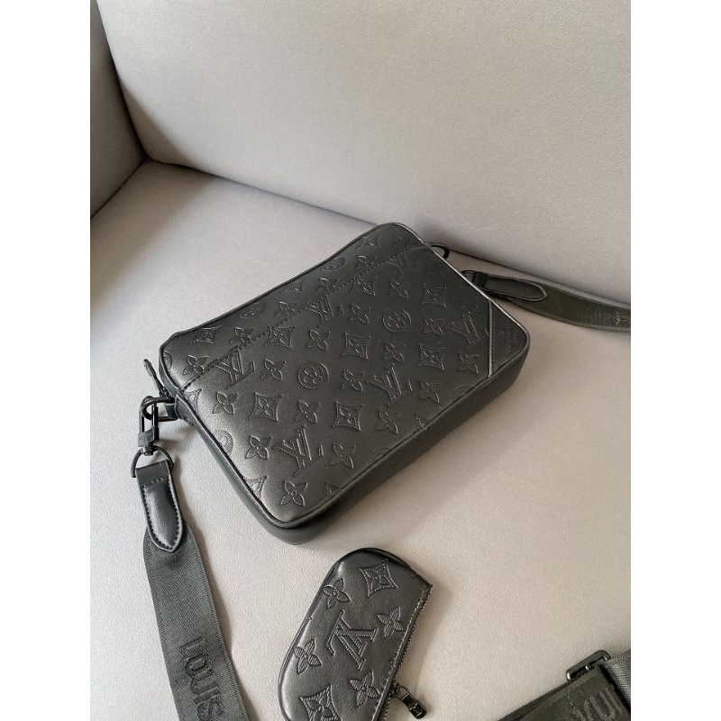 Túi đeo chéo dành cho nam LV Trio sz25cm họa tiết màu mới nhất