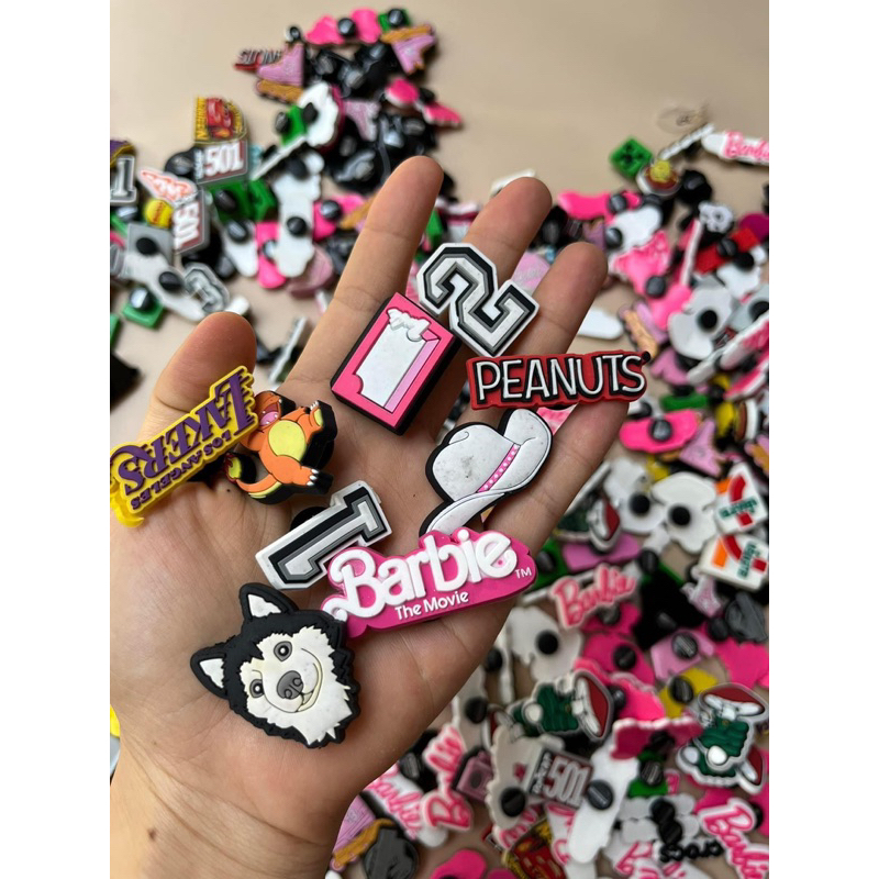 Charm/Jibbiz gắn trên dép Crocs