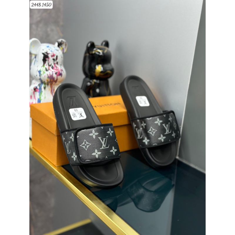 Dép lê nam LV dạng quai dán 3 màu mới về đế cao su bám chân