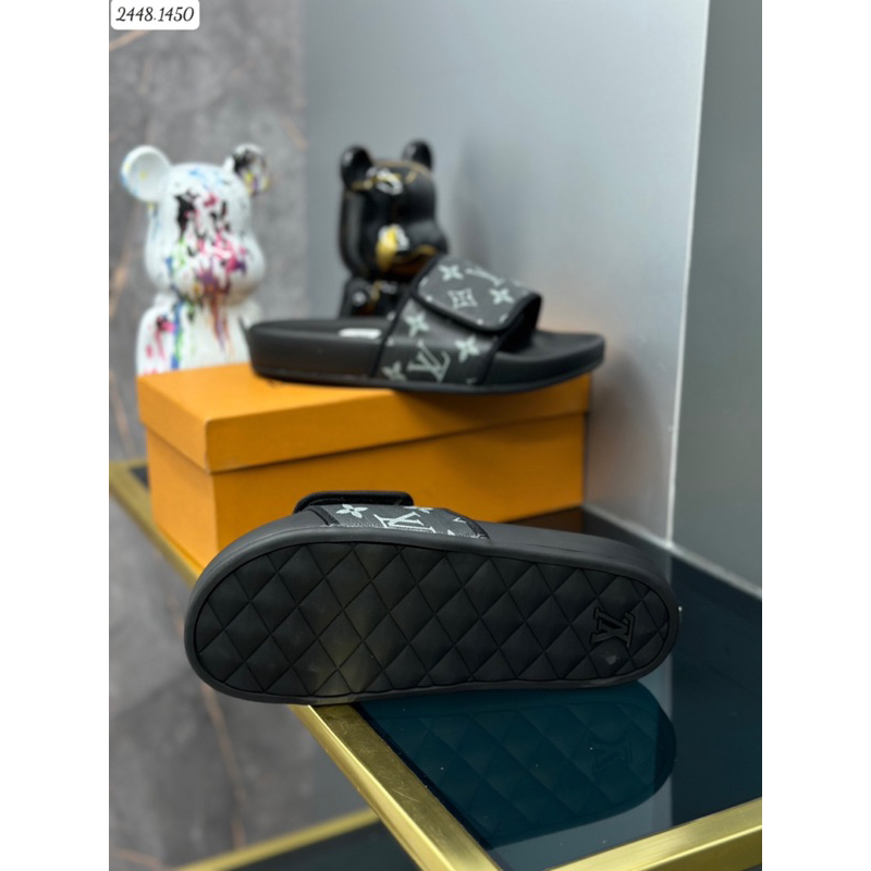 Dép lê nam LV dạng quai dán 3 màu mới về đế cao su bám chân