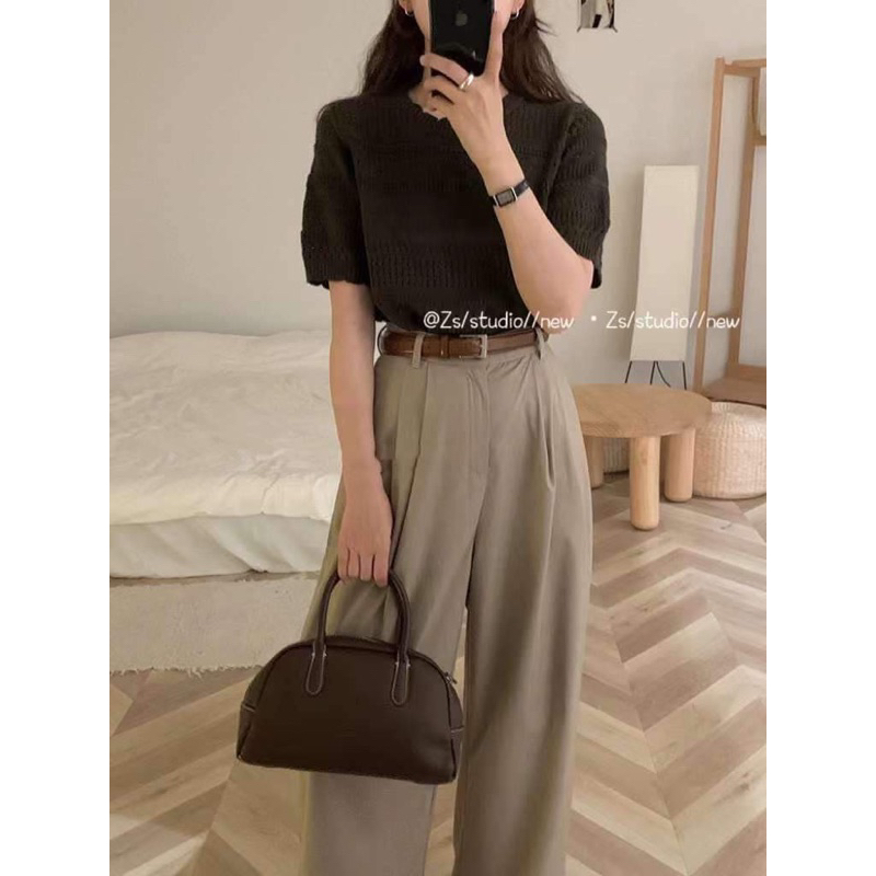 Áo len Mongtoghi mỏng cổ bèo cưa dáng vừa hàng qC- có sẵn