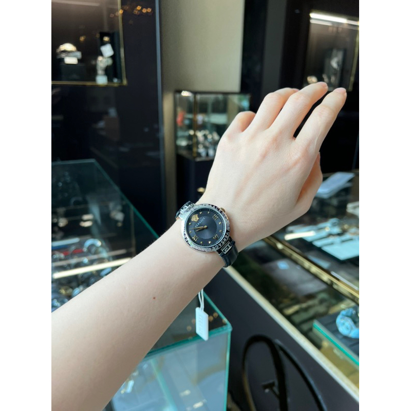 Đồng hồ nữ Versace