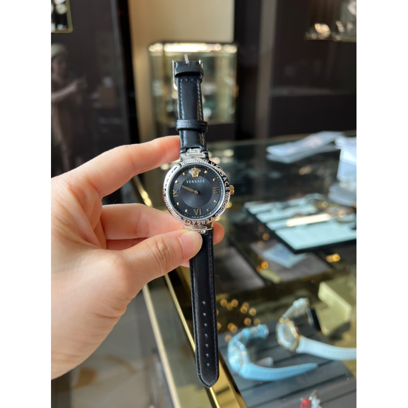 Đồng hồ nữ Versace