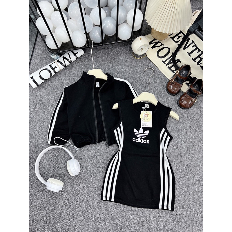 Set váy yếm cho bé gái