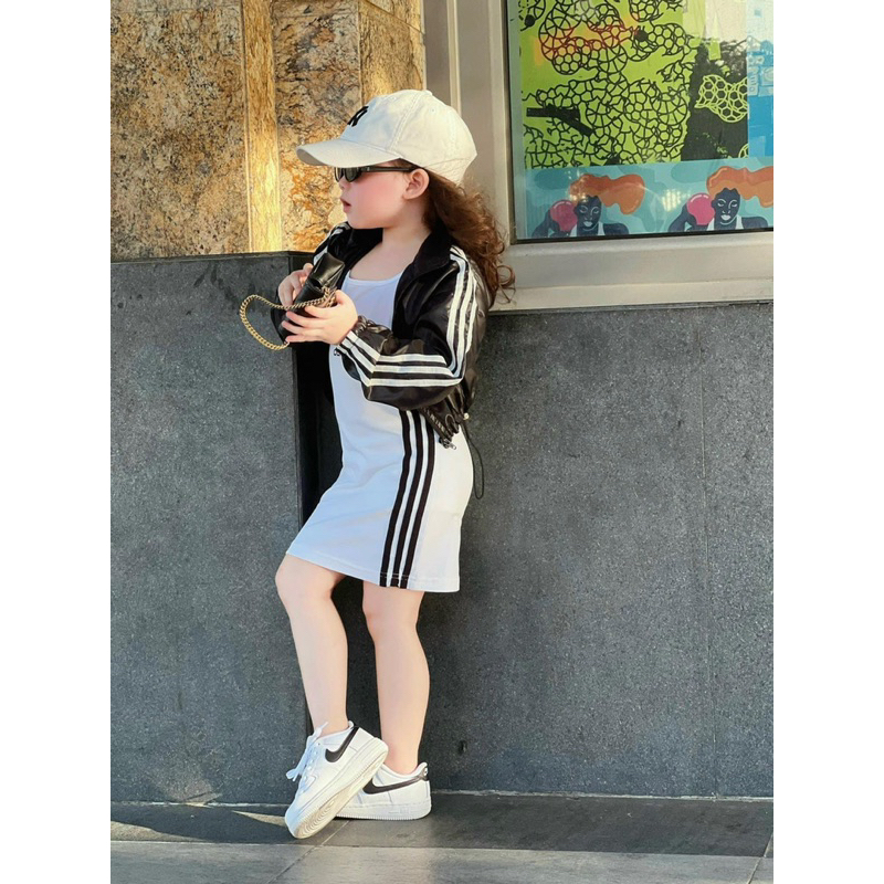 Set váy yếm cho bé gái