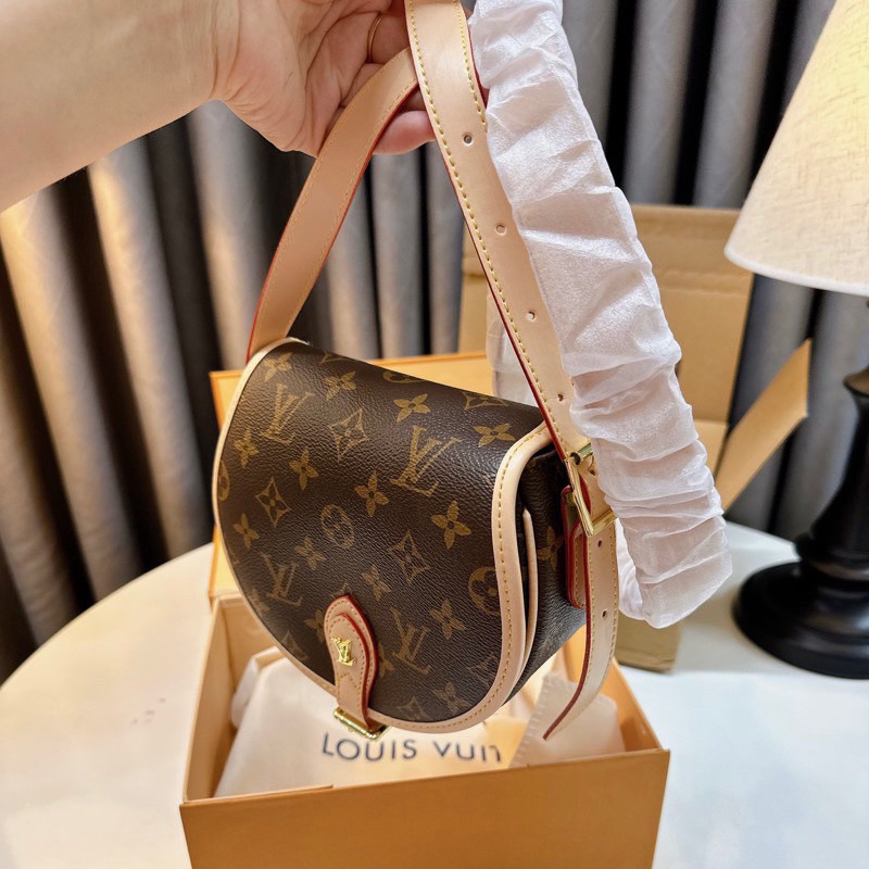 Túi tròn bầu box 2 lớp size 18 kèm dây da đeo chéo