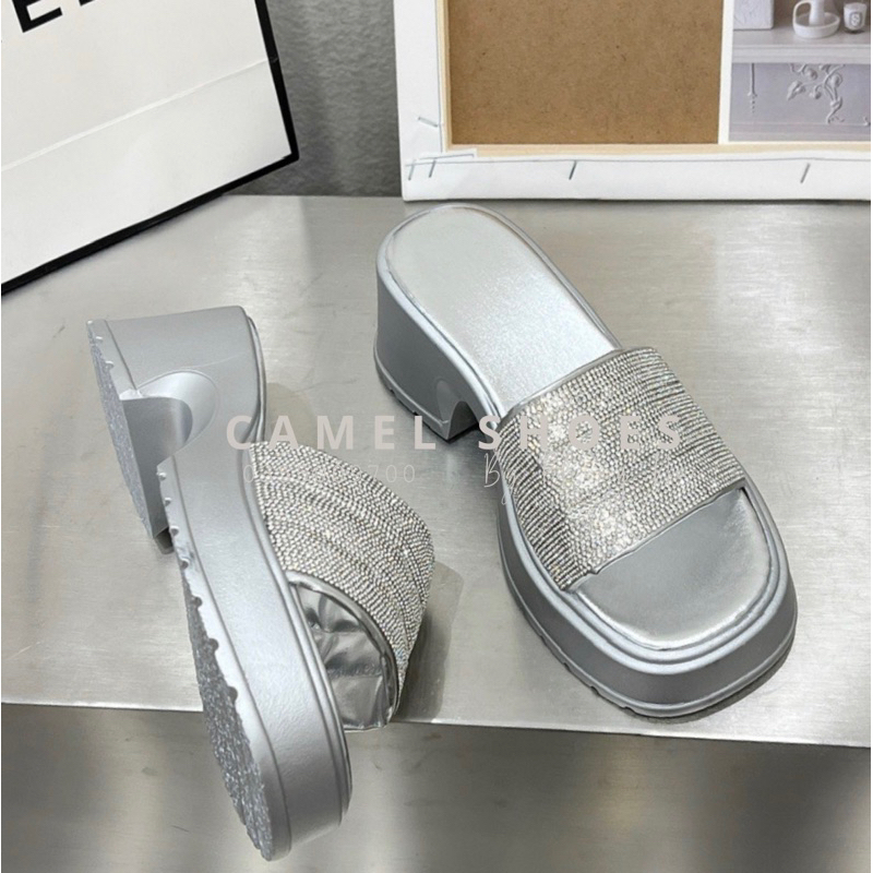 Dép Bánh Mì Quai Ngang Mềm Đính Đá Đế 5p Chống Trượt Thoải Mái Thời Trang Cho Nữ