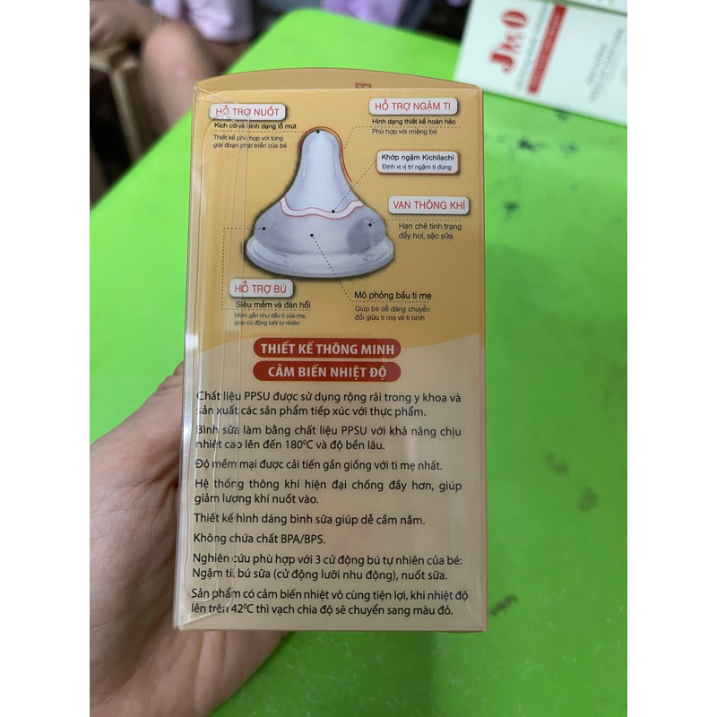 Bình sữa cổ rộng PPSU Kichilachi Hình Gấu Pooh 90ml / 160ml / 260ml KICHI KC - Tặng kèm 1 núm ty cho bé