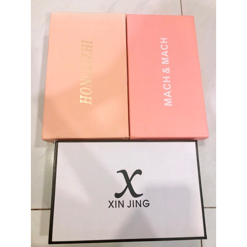 Giày cao gót size 35 kèm box💎💎