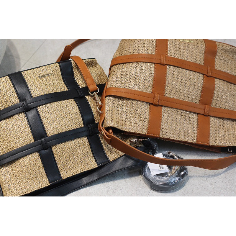 Túi Moa xuất pháp cho nữ