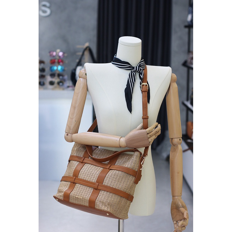 Túi Moa xuất pháp cho nữ