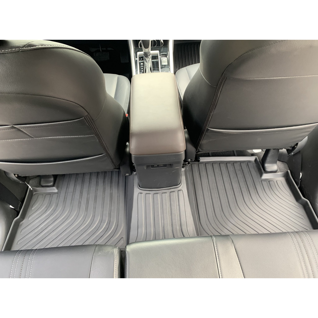 Thảm lót sàn xe ô tô Mitsubishi Xpander New Nhãn hiệu Macsim chất liệu nhựa TPE hàng loại 2