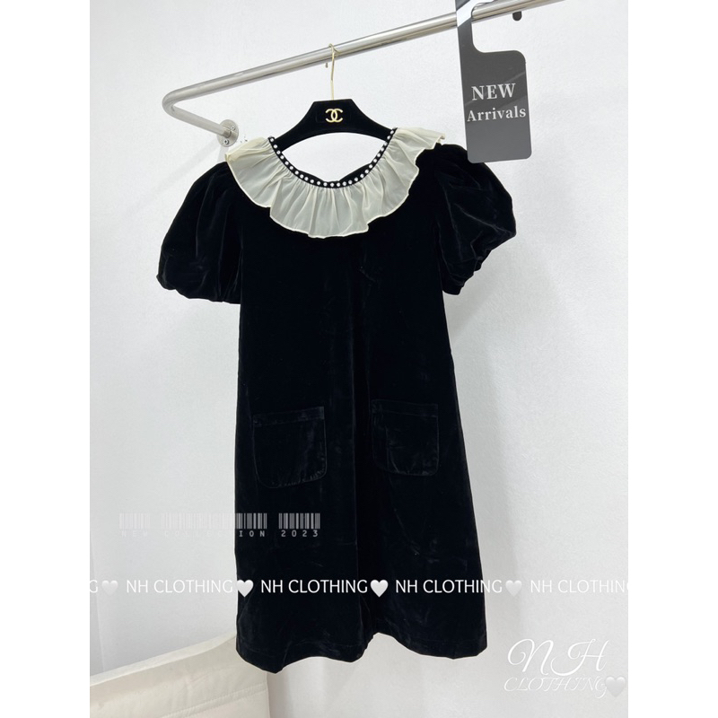 Váy nhung xuông phối cổ ren đính đá tiểu thư