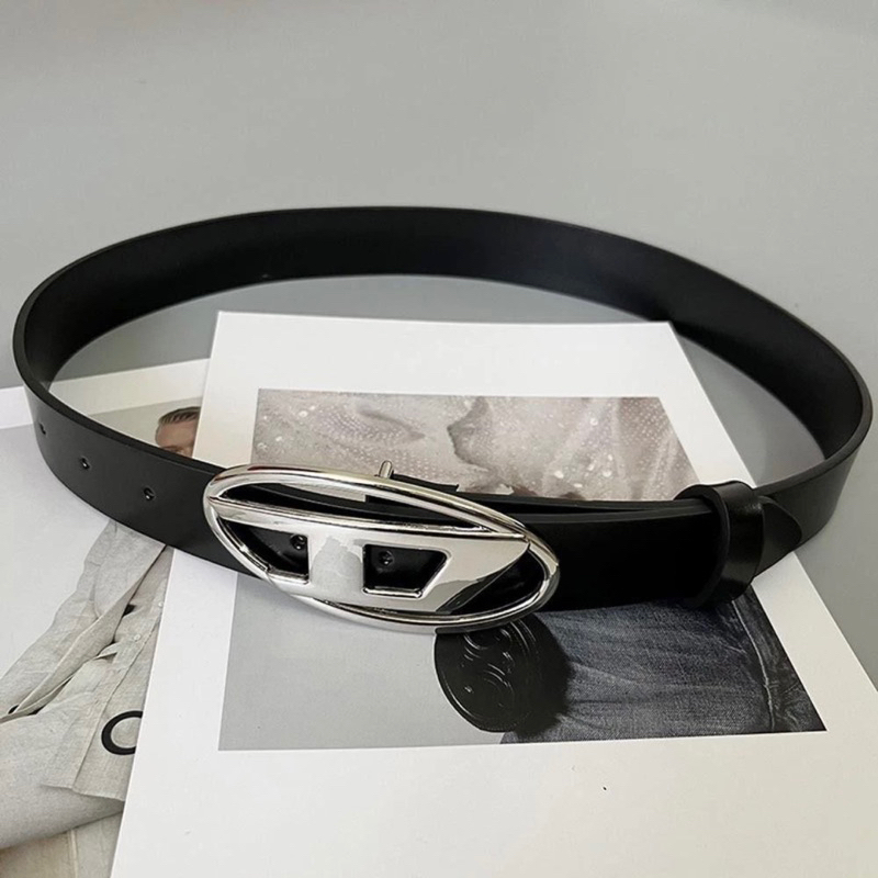 THẮT LƯNG CHỮ D  2 MÀU TRẮNG ĐEN PHONG CÁCH Y2K