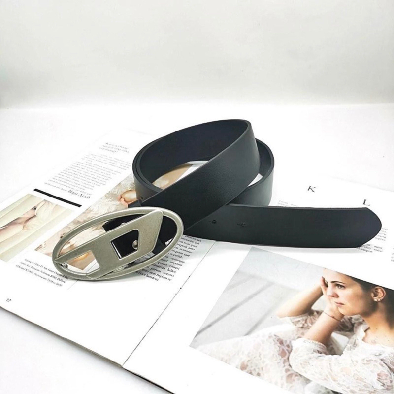 THẮT LƯNG CHỮ D  2 MÀU TRẮNG ĐEN PHONG CÁCH Y2K