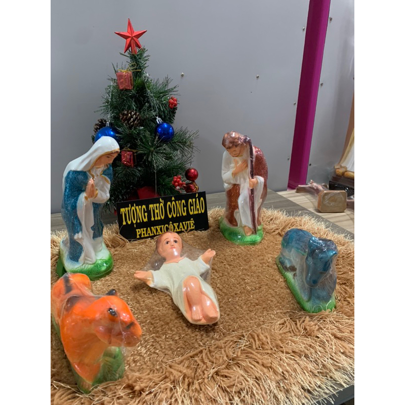 Bộ Tượng Chúa Giáng sinh 25cm.