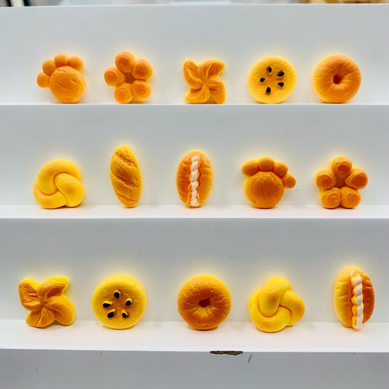 Mô hình bánh mì nhỏ phụ kiện trang trí nhà búp bê slime