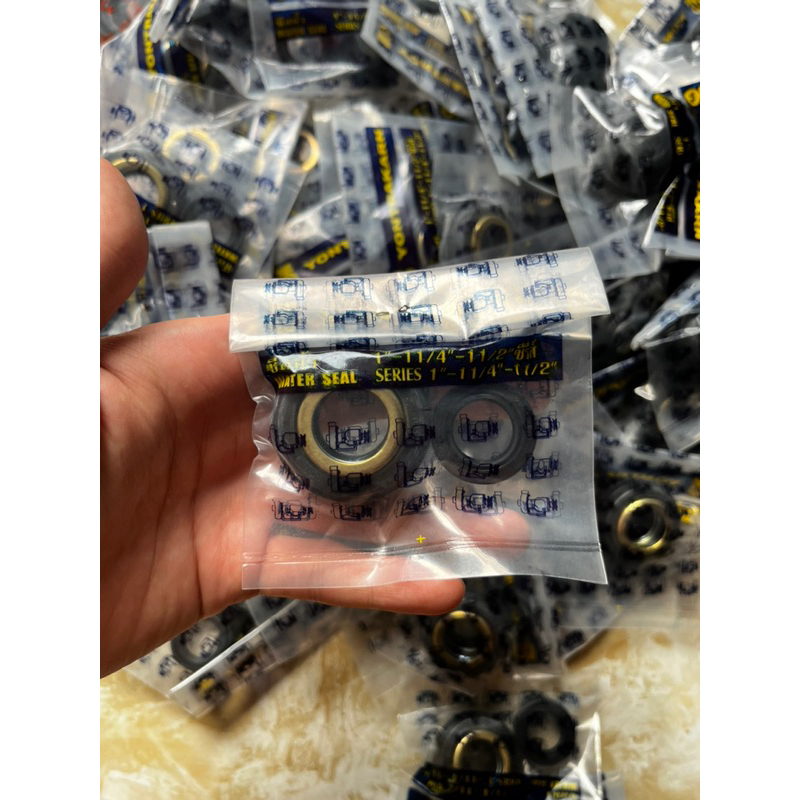 Phót nước và phót nhớt bơm nước CR150 CR125 Thái Lan